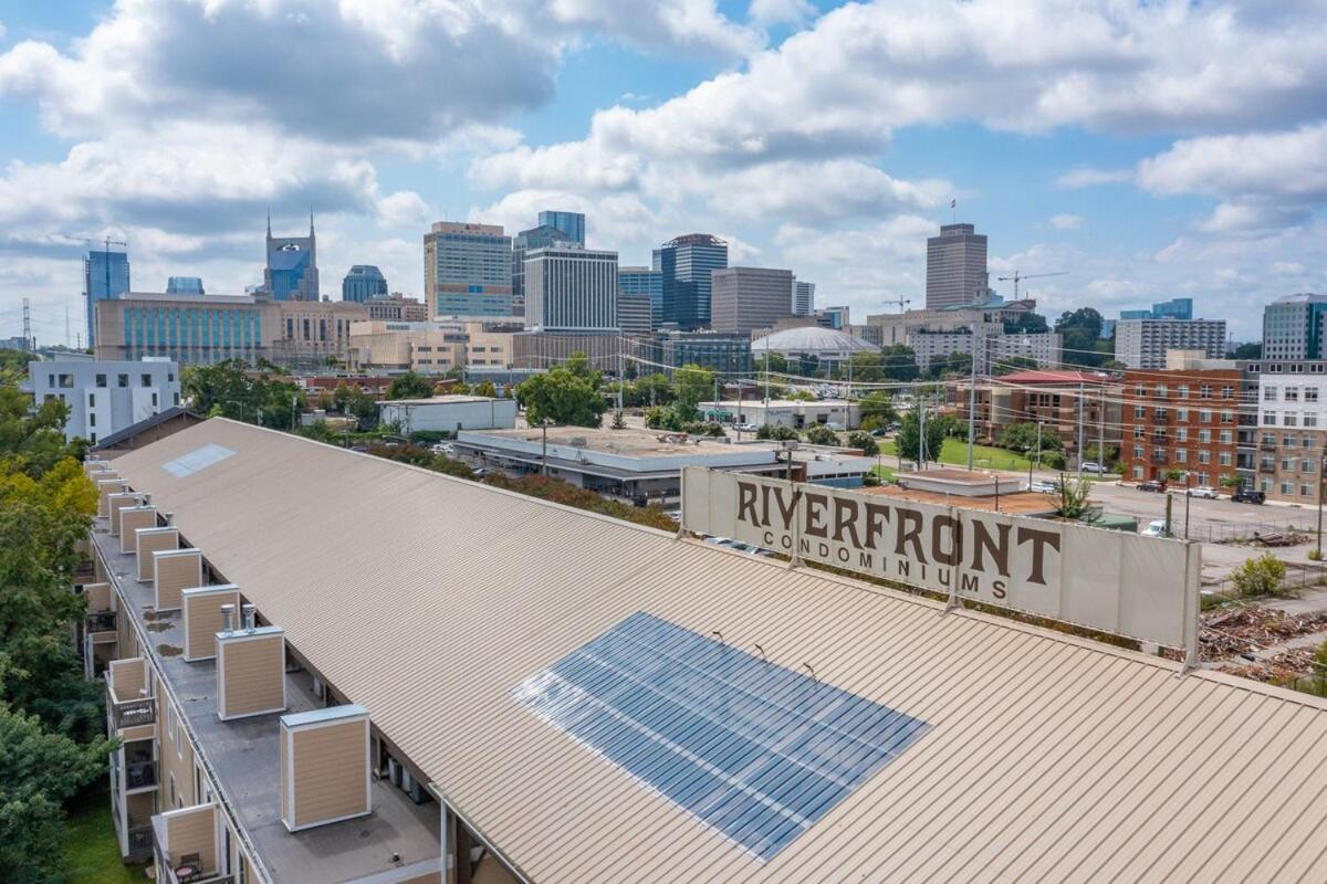 Walk To Broadway Riverfront Condo With Pool Nashville Exteriör bild