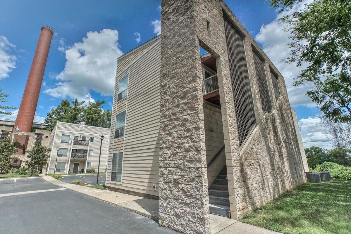 Walk To Broadway Riverfront Condo With Pool Nashville Exteriör bild